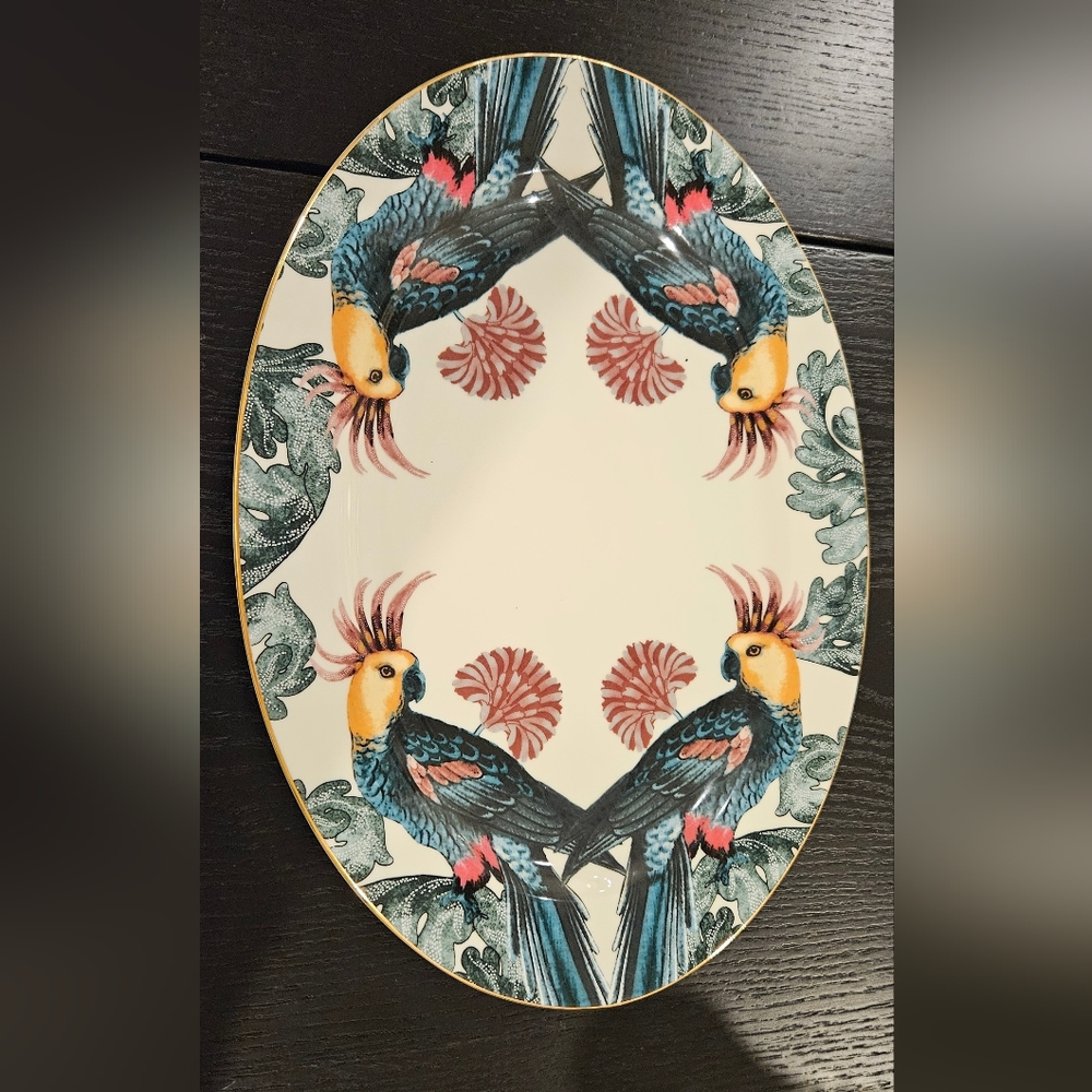 Beautiful parrot patterned serving dish